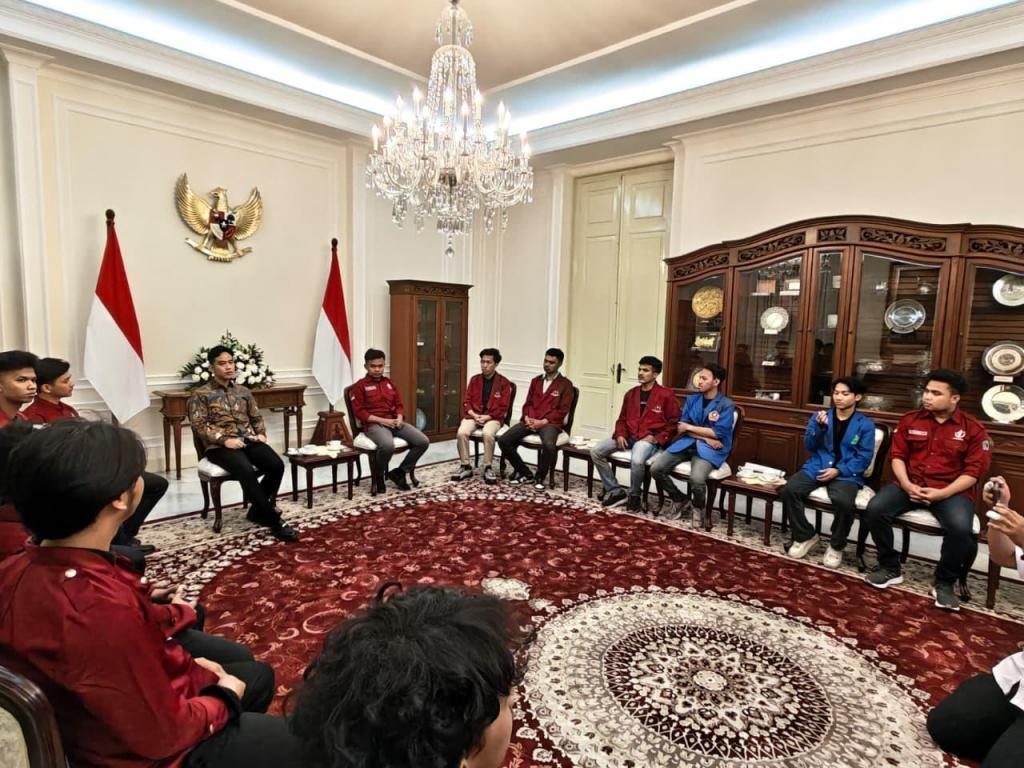 Dialog Gibran dan Mahasiswa